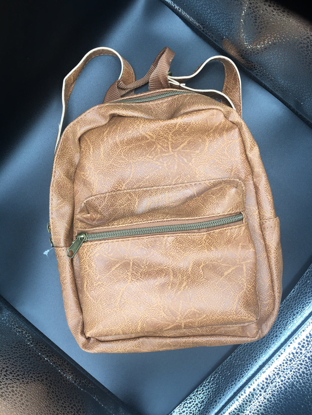 “The Awesomeness” Backpack 🎒 (Cognac)