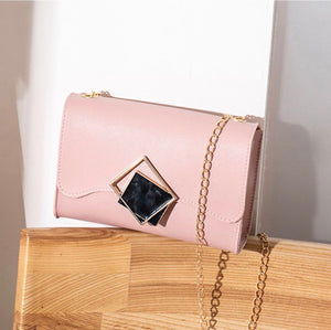 In Shape - Square Closure Handbag (Pink)